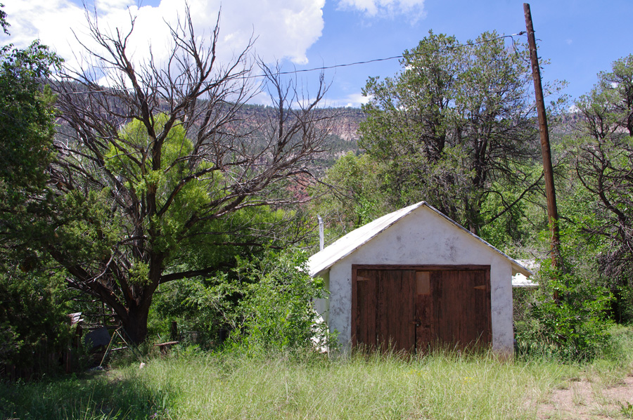 garage in Jemez Springs, NM