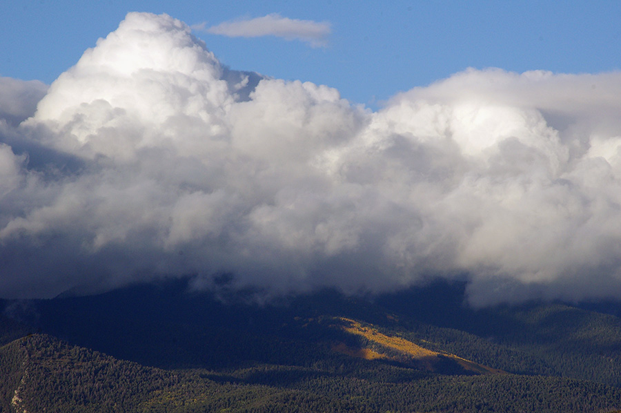 clouds and mountains near Taos, NM