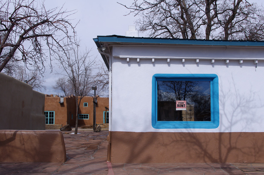 storefront for rent in Taos, NM