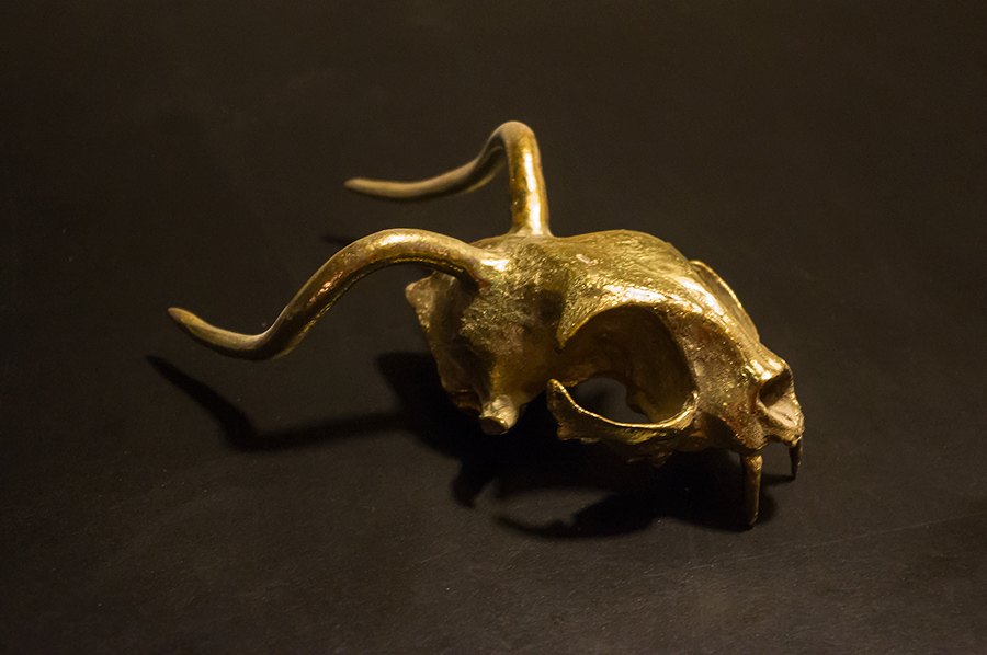 bronze cat skull