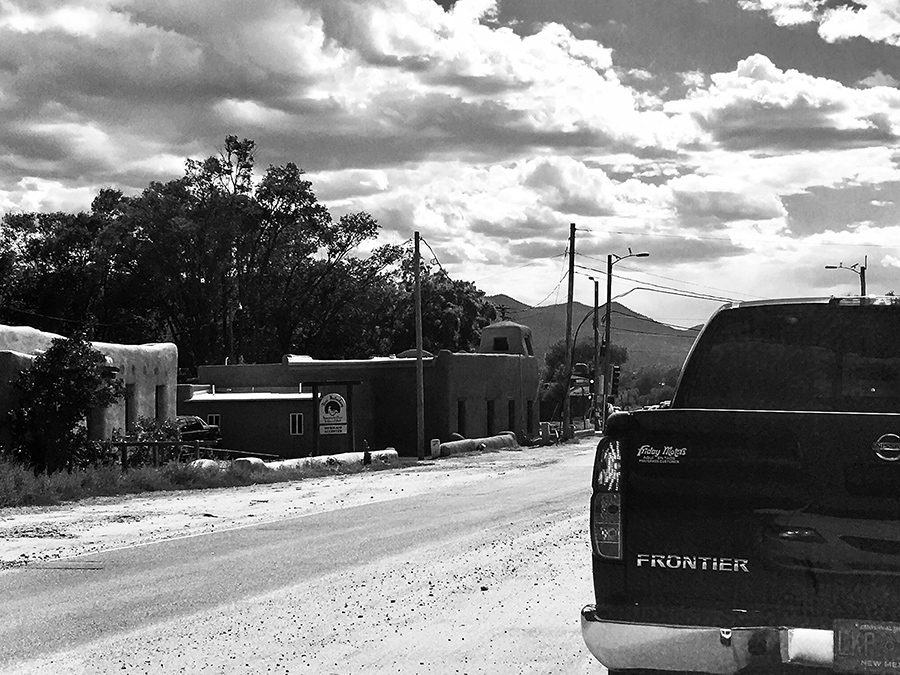 Ranchos de Taos scene